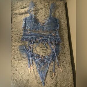 NWOT For Love And Lemons Blue Floral Lace Bra Lingerie Full Set